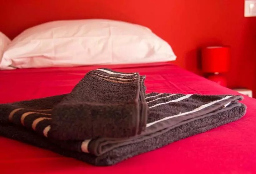 پانسیون Colors Rooms