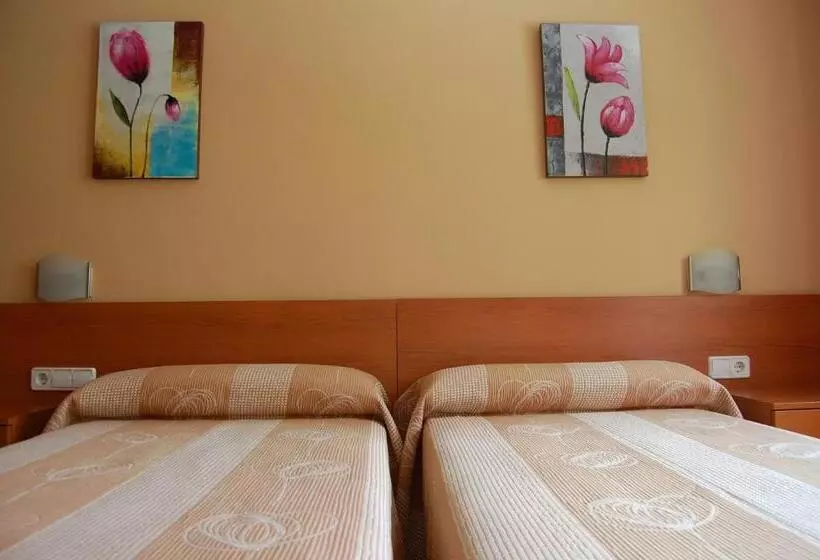 ペンション Hostal Cal Siles