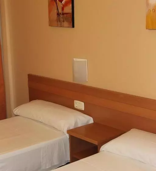 ペンション Hostal Cal Siles