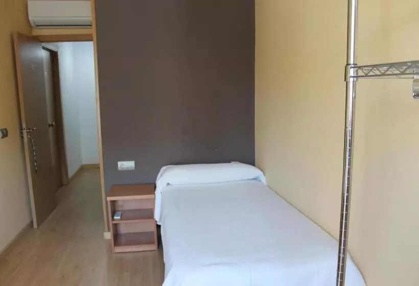 ペンション Hostal Cal Siles