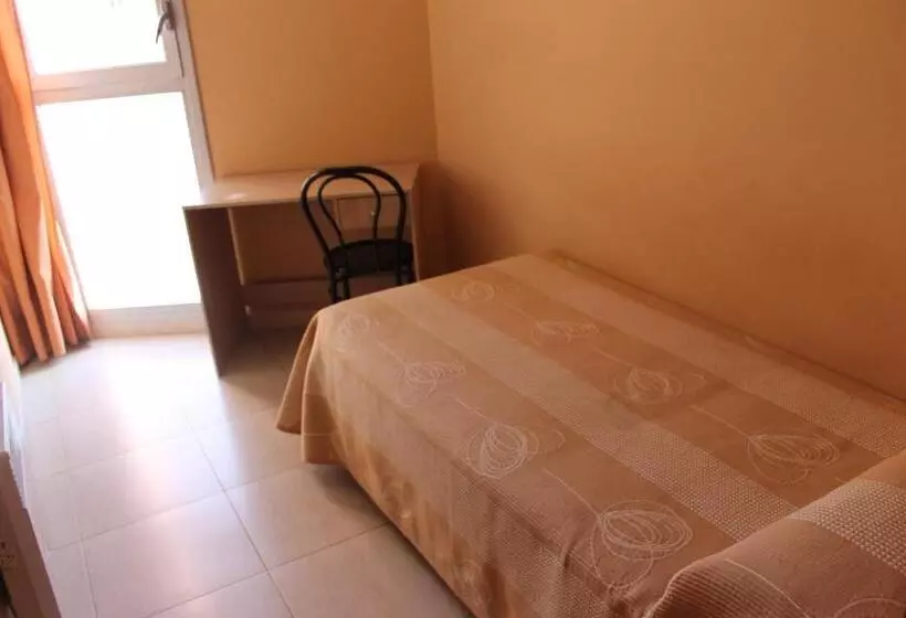 ペンション Hostal Cal Siles