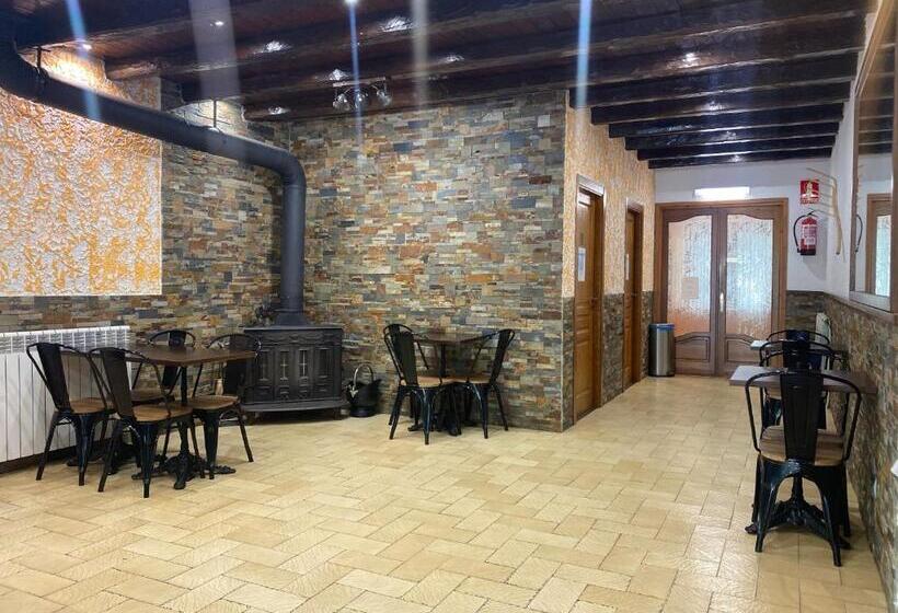 پانسیون Hostal Can Josep