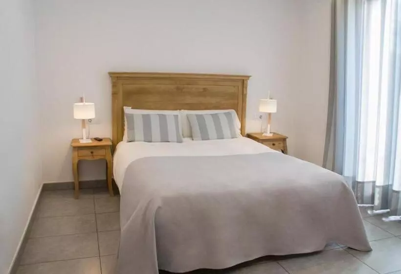 Majatalo Hostal Portofino