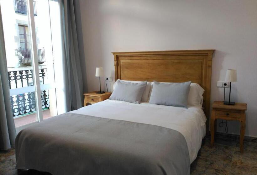 پانسیون Hostal Portofino