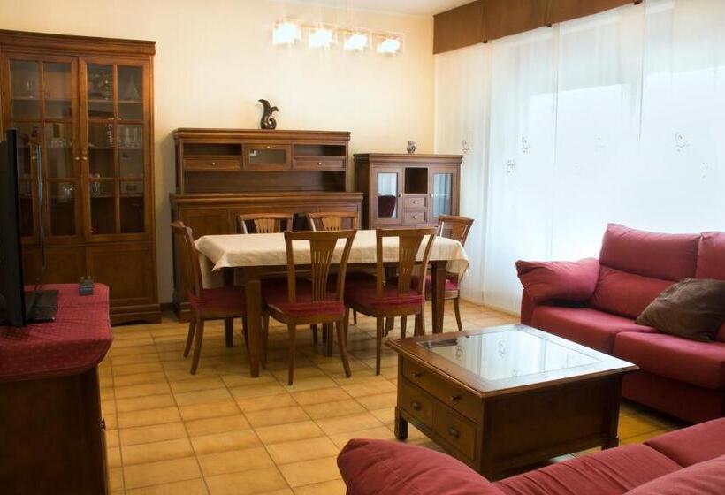 پانسیون Hostal Portofino