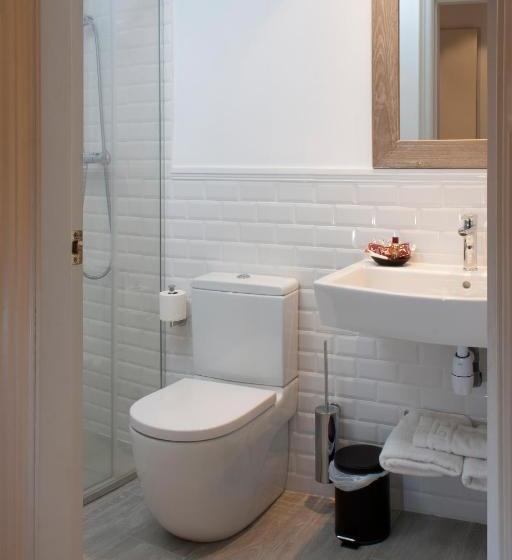 پانسیون Hostal Portofino