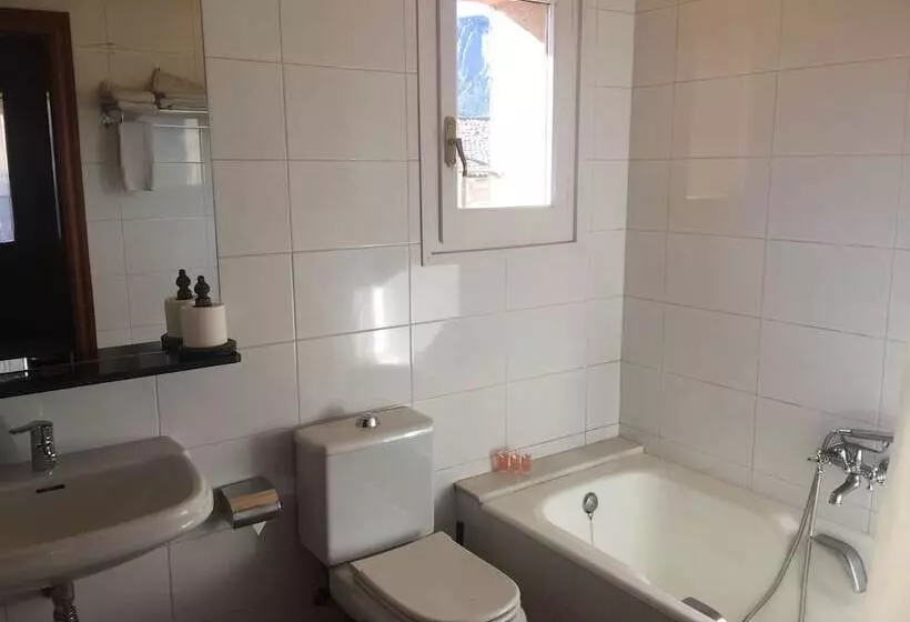 Majatalo Hostal Victor