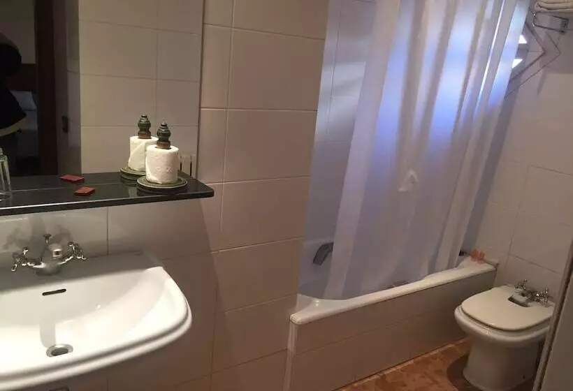 Majatalo Hostal Victor