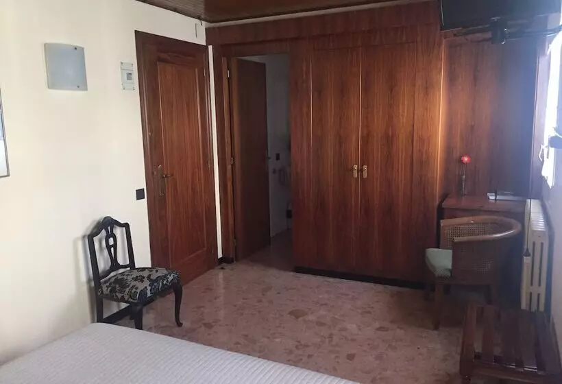 Majatalo Hostal Victor