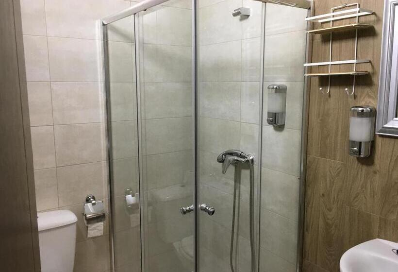 بنسيون Hosteria Verahouse