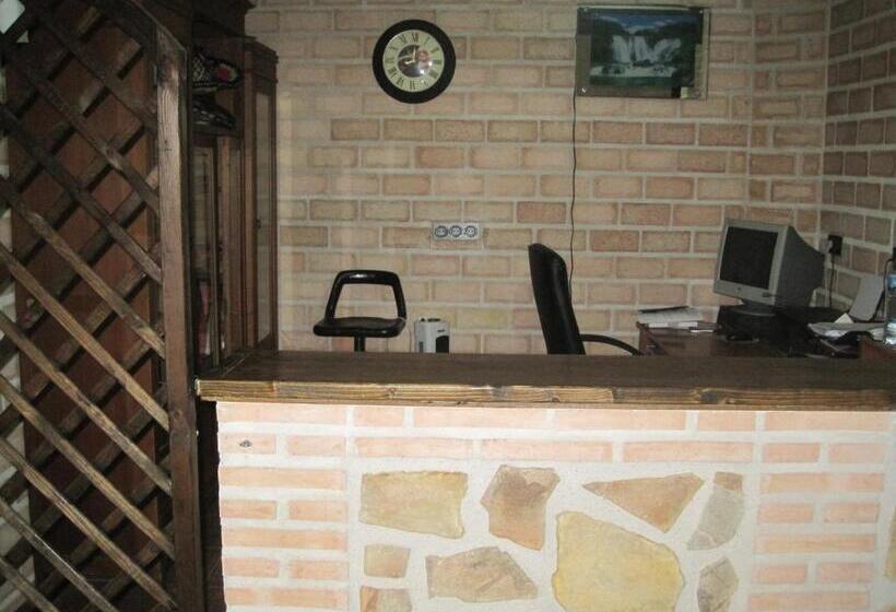 پانسیون Posada De Los Cónsules