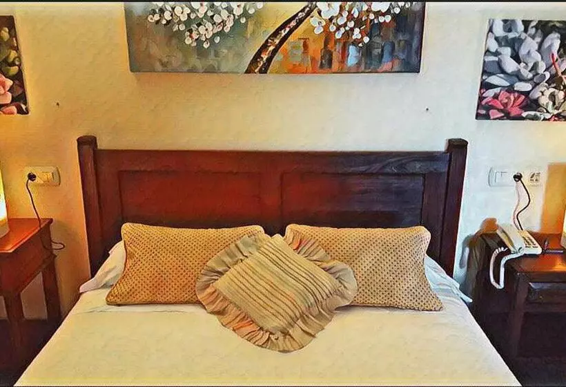 Vía Natura Hotel Rural Gastronómico