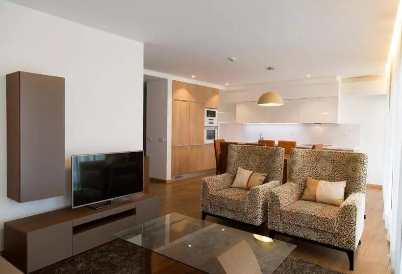 Apartamentos Turisticos Da Nazare