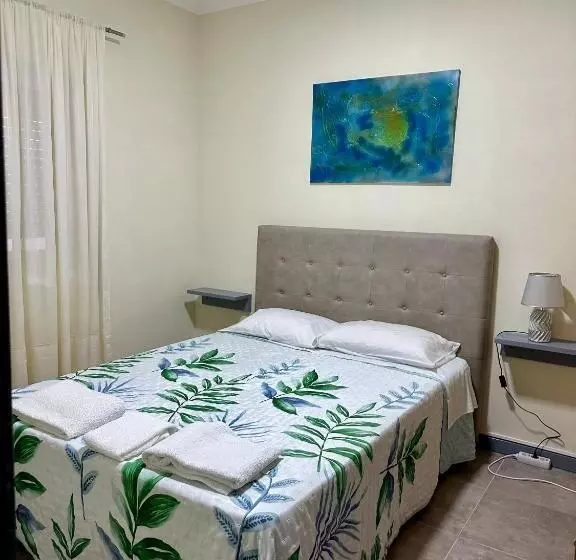 ペンション Abrigo Do Portinho