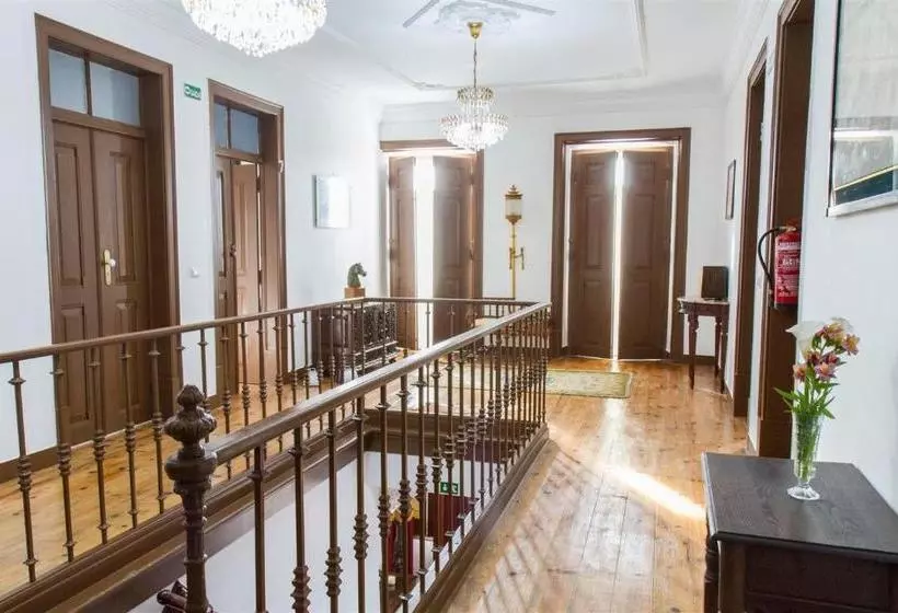 ペンション Alojamento O Tordo