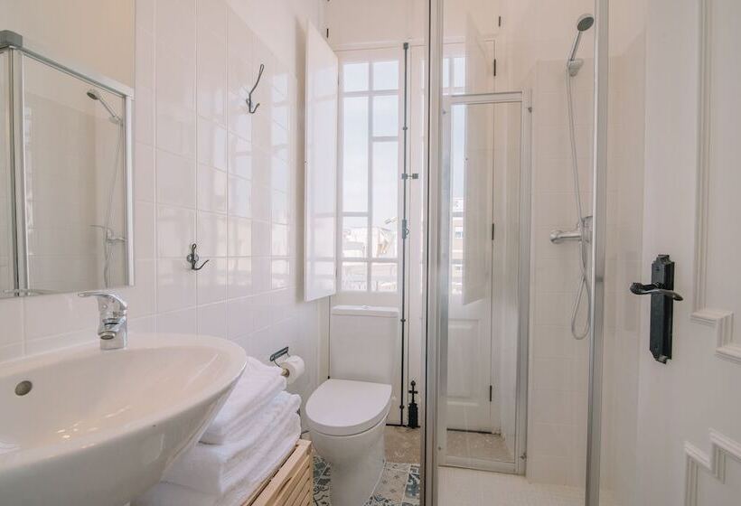 پانسیون Guestmar