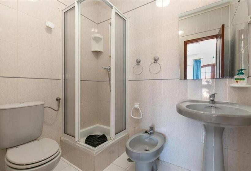 بنسيون Roulito S Guest House