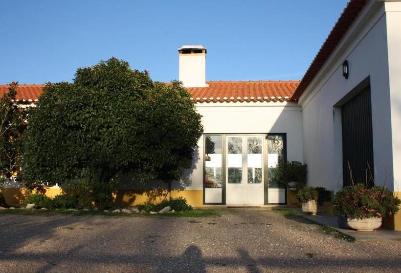 پانسیون Monte Macário Alojamento Local