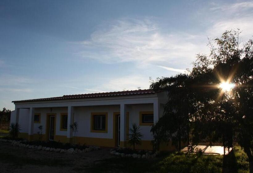 پانسیون Monte Macário Alojamento Local