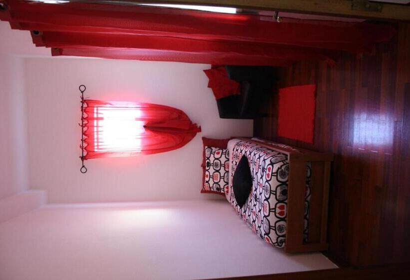 پانسیون Monte Macário Alojamento Local