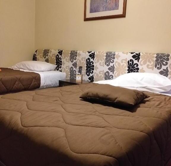 پانسیون Residencial Montanhês