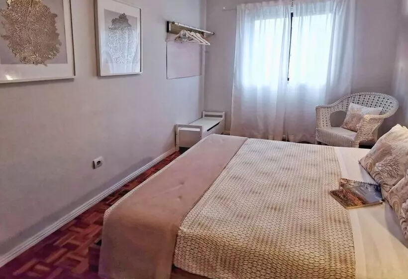 Majatalo Roaz De Bandeira Guesthouse