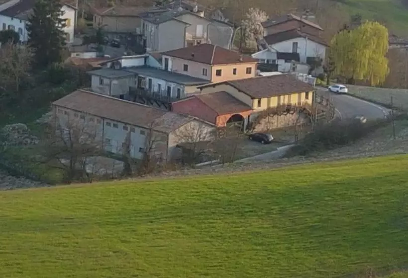 Hotelli Agriturismo Di Sordiglio