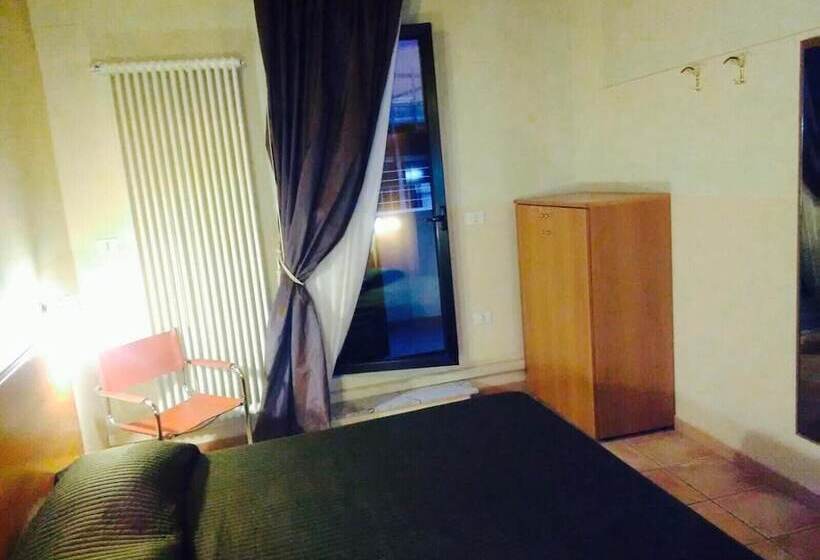 بنسيون Corato Room Economy