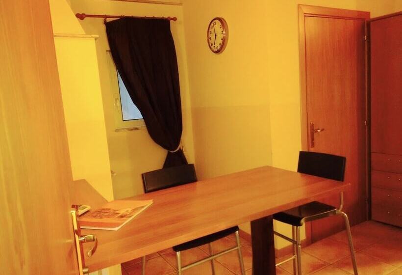 بنسيون Corato Room Economy