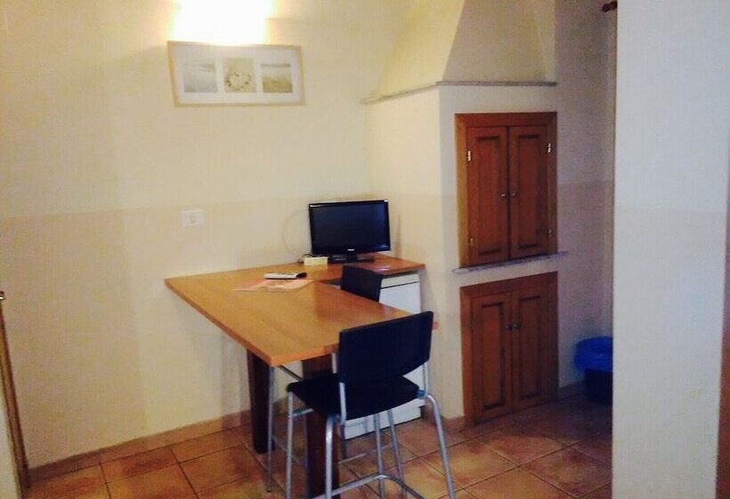 بنسيون Corato Room Economy