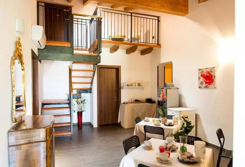 ホテル Agriturismo Chesini