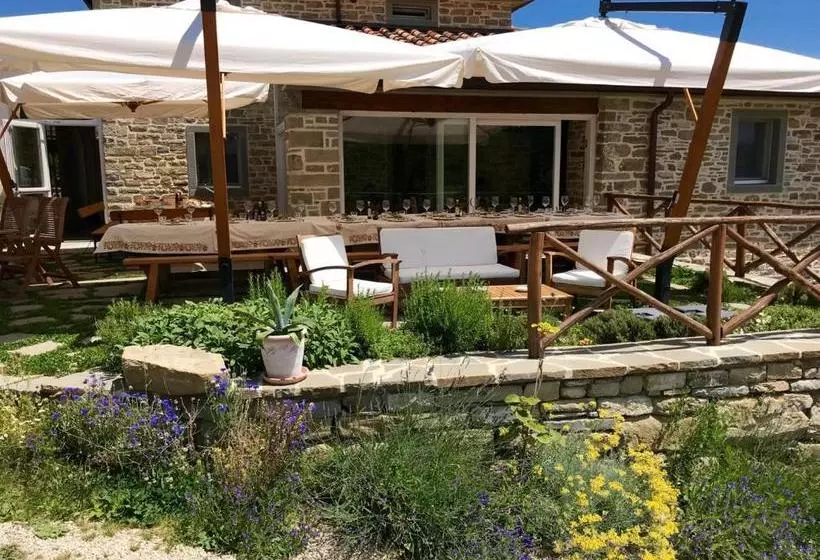 Hotelli Agriturismo Biologico Autosufficienza
