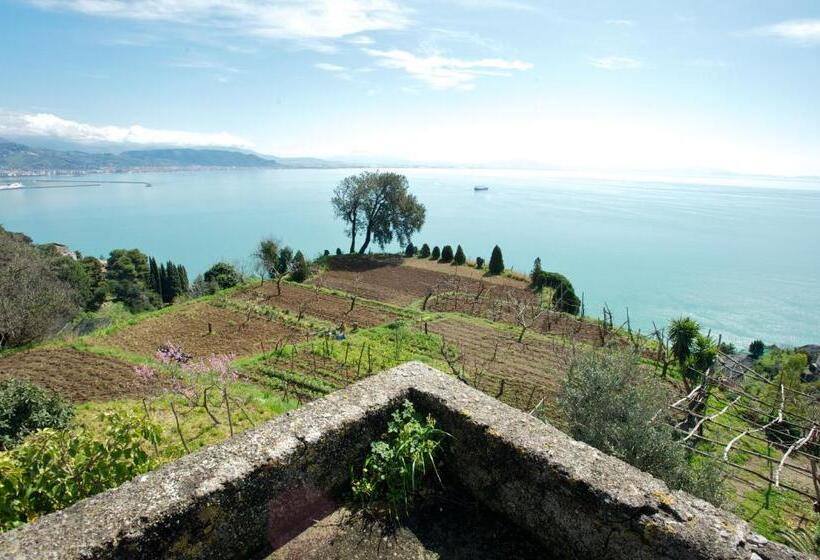 Отель Sopra Il Limoneto