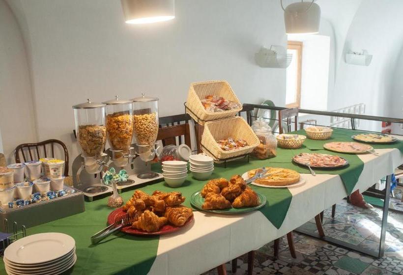 Отель Sopra Il Limoneto