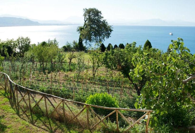 Отель Sopra Il Limoneto