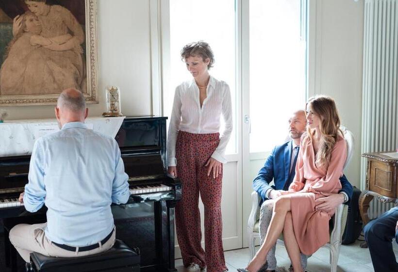 ペンション Villa Di Cazzano  Bioluxury Living