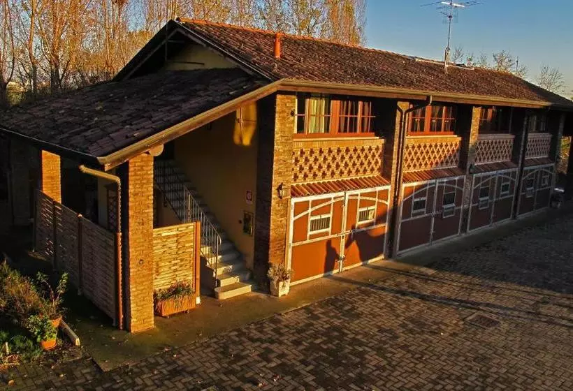 ホテル Agriturismo Bassanella