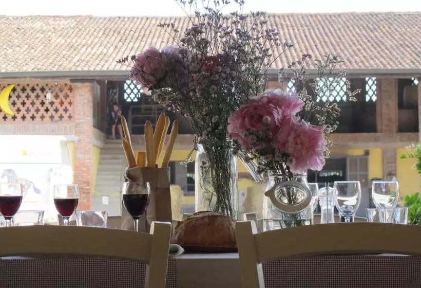 ホテル Agriturismo Bassanella