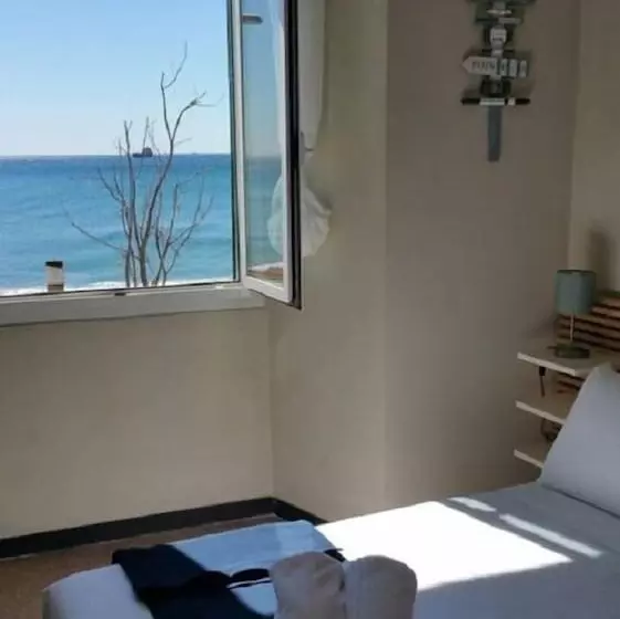 پانسیون Luna Rooms