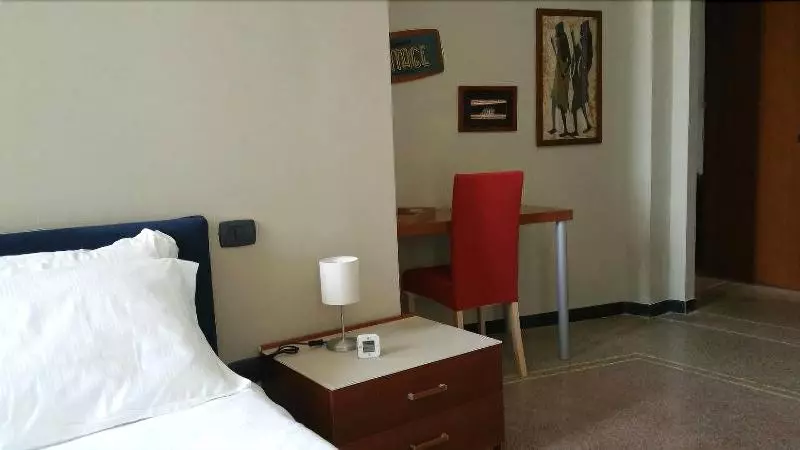 پانسیون Luna Rooms