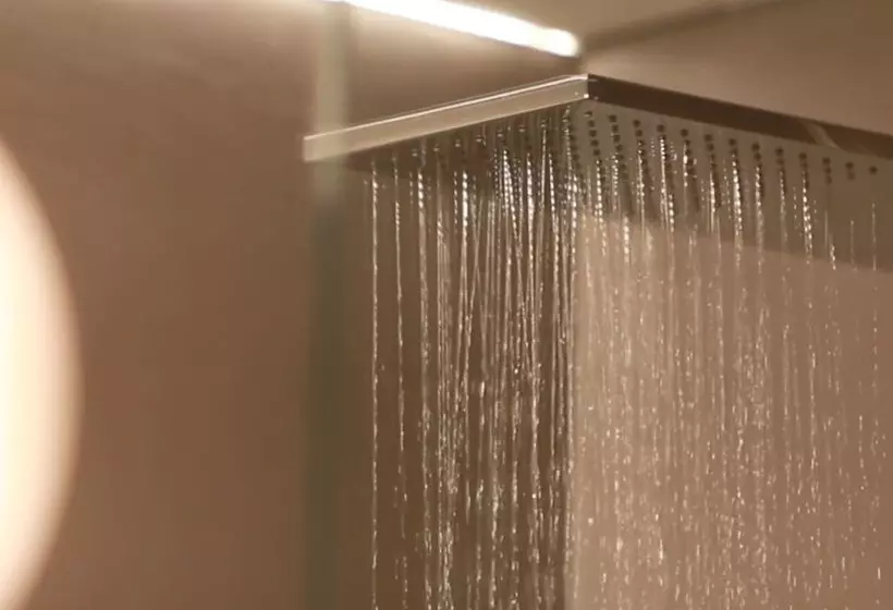 هاستل Locanda Black And White Sondrio