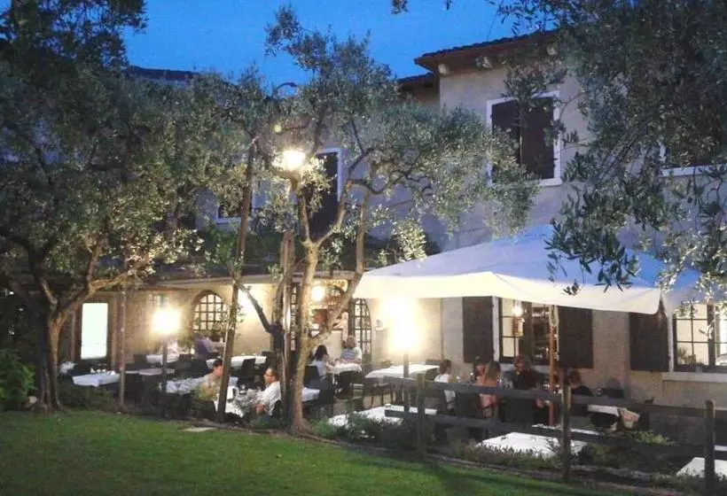 Retkeilymaja Locanda La Cross Adults Only