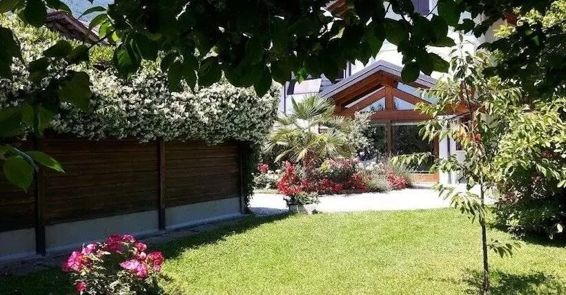 ベッドアンドブレックファースト Green Rose