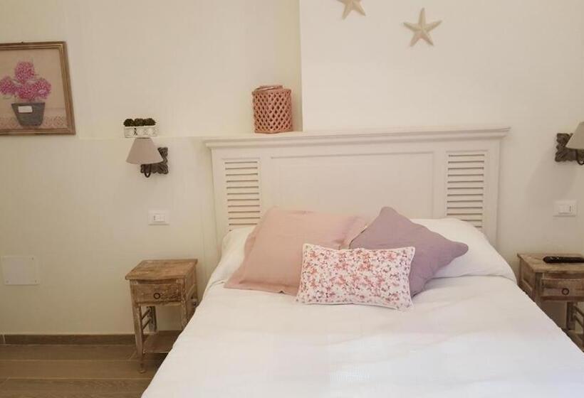 پانسیون Villa Porto Sul Magra