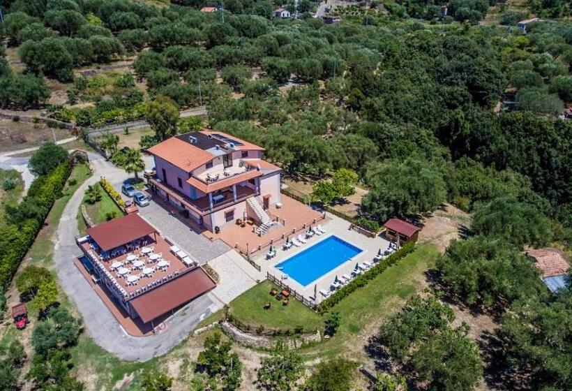 ホテル Agriturismo Aurella