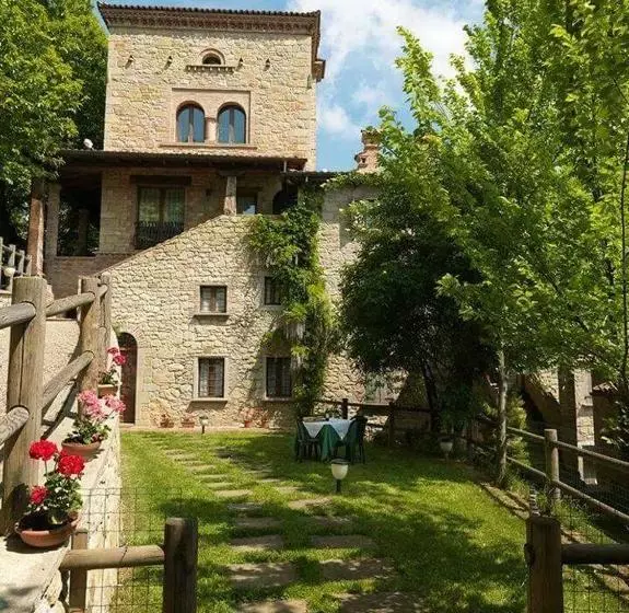 ホテル Agriturismo La Fenice