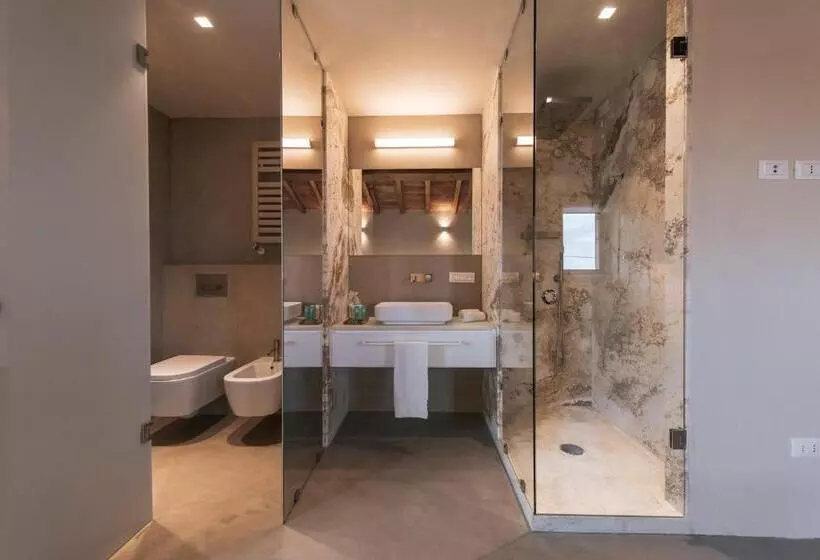 ホテル Torre Di Baratti Bio Resort