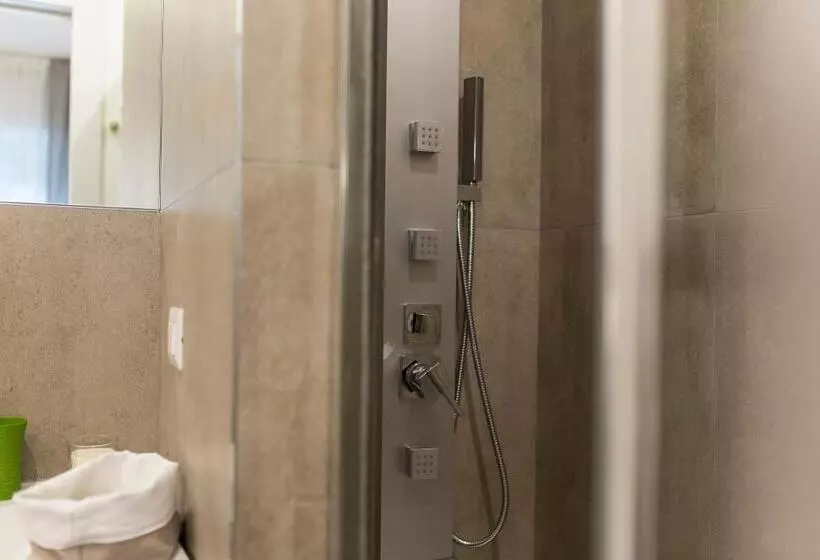 پانسیون Frammenti