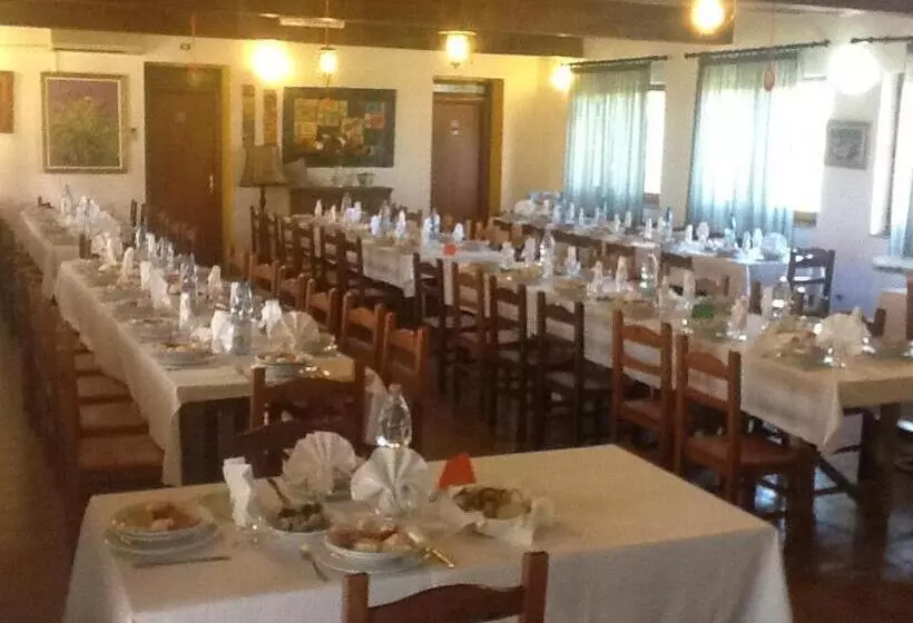 هتل Agriturismo Santu Marcialis