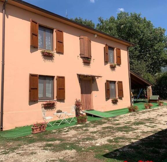 호텔 La Cascina Della Vachina